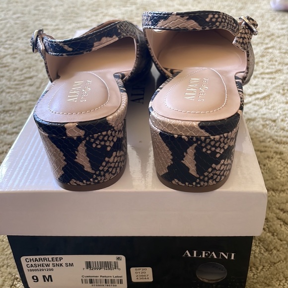 New Alfani Flats Size 9 - Picture 3 of 8